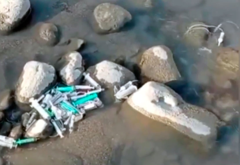 В дагестанской реке обнаружена свалка медицинских отходов