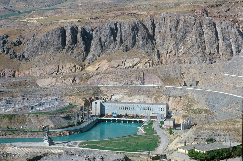 За десять лет Узбекистан удвоит выработку электроэнергии