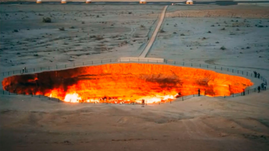 Президент Туркмении повелел затушить кратер