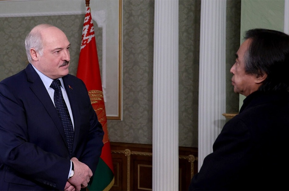 Лукашенко Зеленскому: «Придется подписать акт о капитуляции»