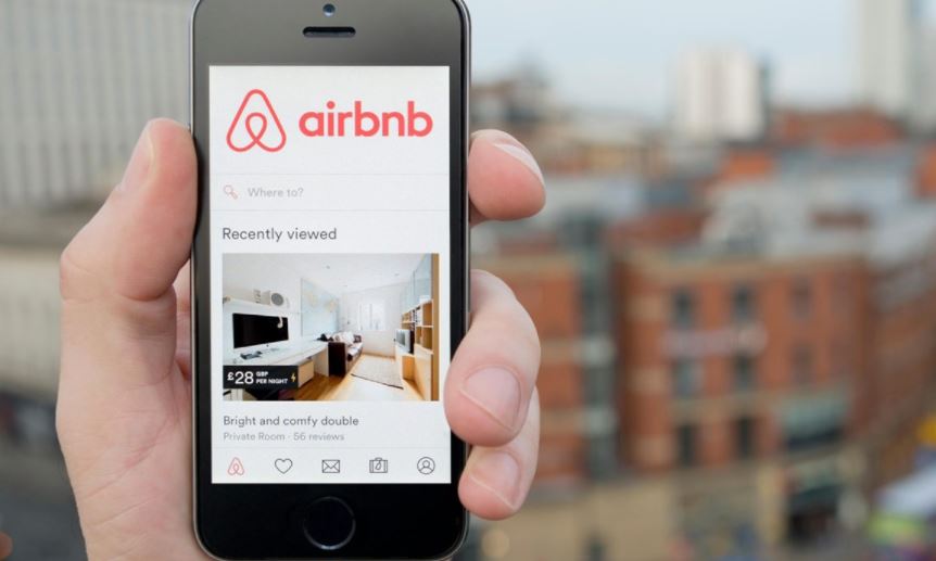 Airbnb запретил жителям России и Белоруссии бронировать жилье за границей