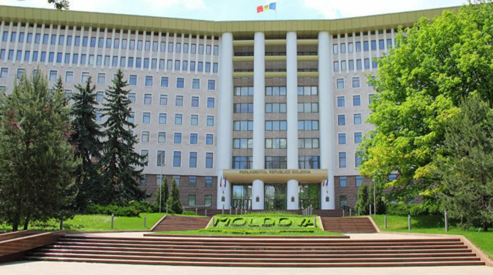 Спикер парламента Молдовы призвал решить вопрос членства в СНГ