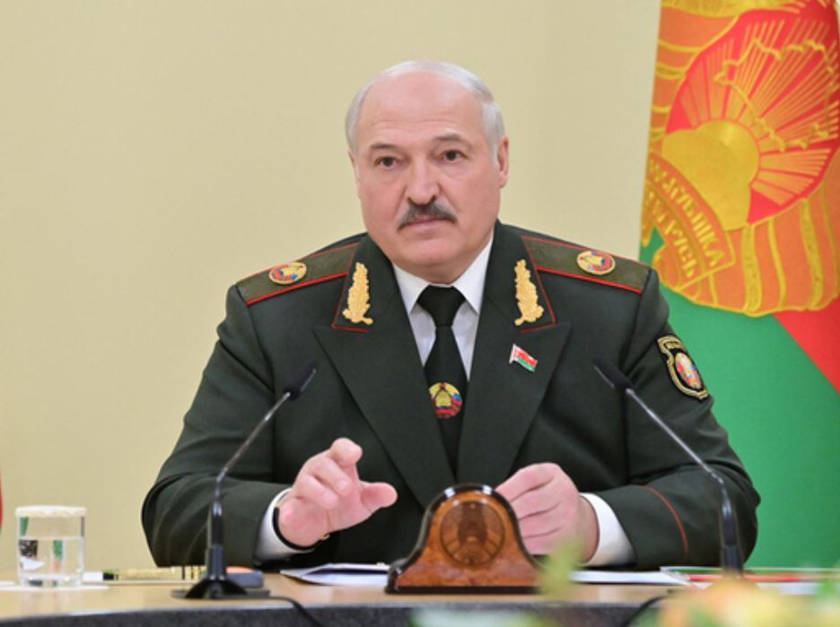 Лукашенко рассказал подробности о спецоперации по освобождению белорусов на Украине