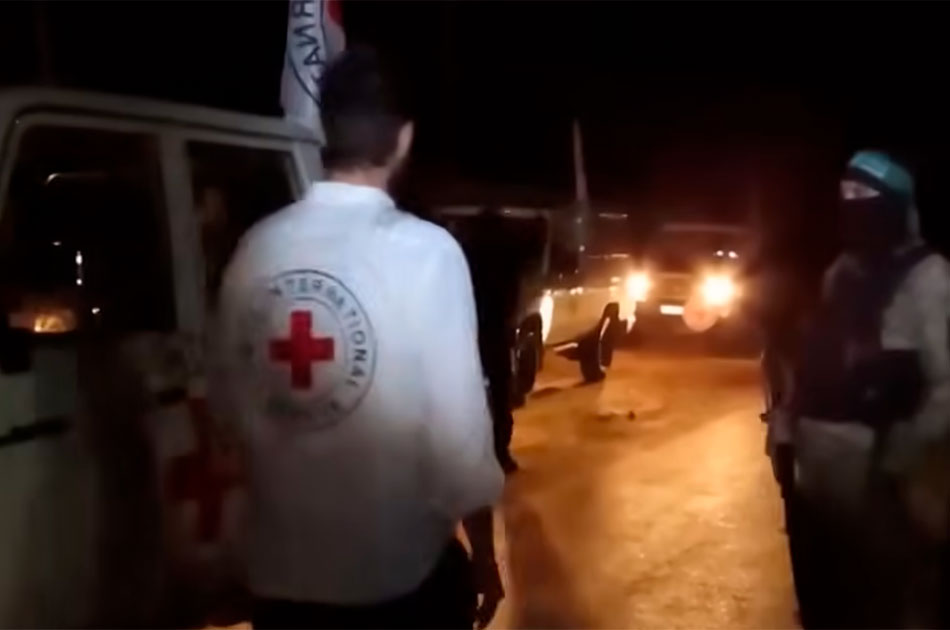 Красный Крест: ХАМАС удерживает заложников на передовой в секторе Газа